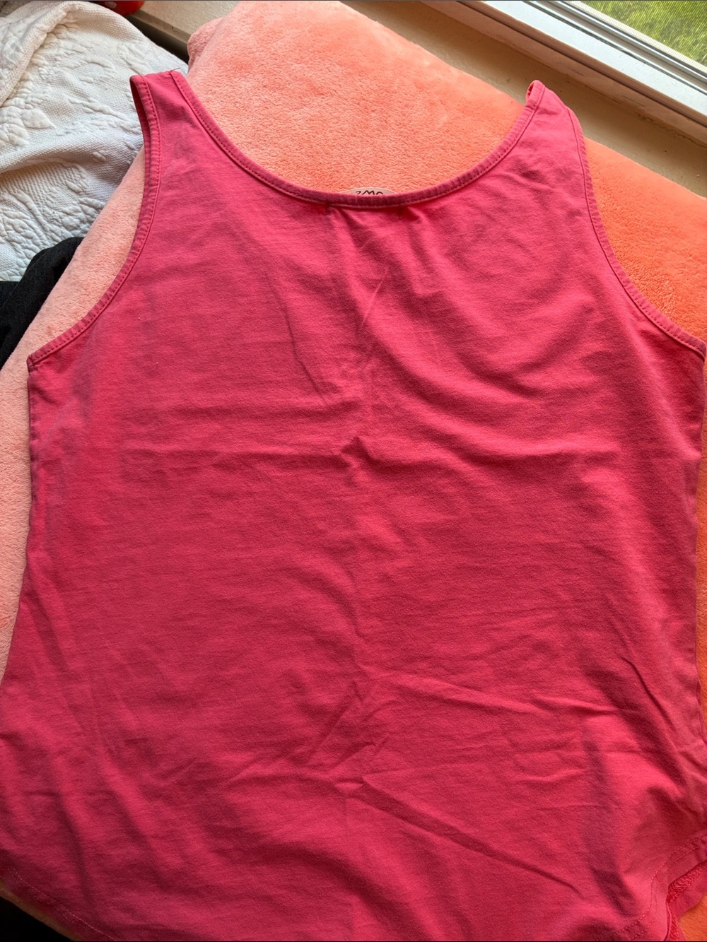Bundle Of 3, Cotton Blend Women’s Tops In Size Small- 2 V-Necks & A Coral Tank - Picture 12 of 14